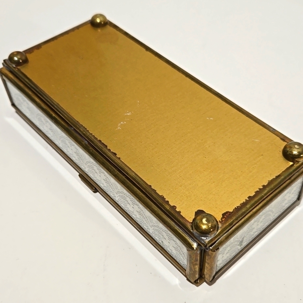 Vintage Etched Glass Jewelry Trinket Box Hinge-Lid Lace Gold Frame Shabby Chic - Picture 11 of 11